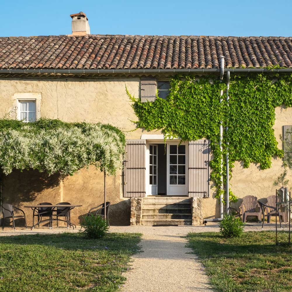 Location d'un grand mas pour 32 personnes près d'Uzes