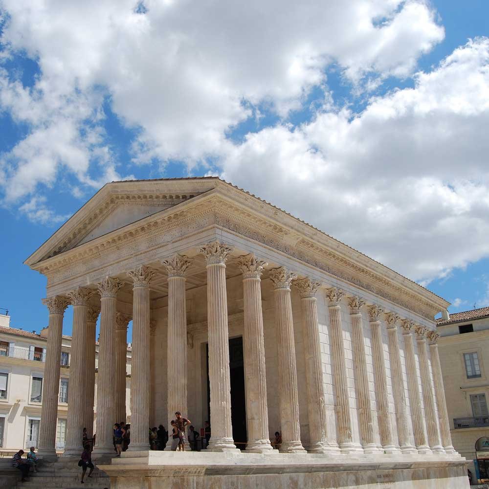 Bastide de Lussan, location d'un domaine privé près de Nîmes