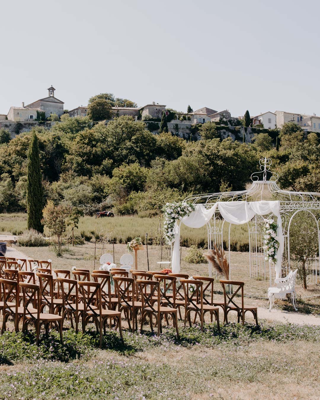 Un mariage chic et champêtre en Provence